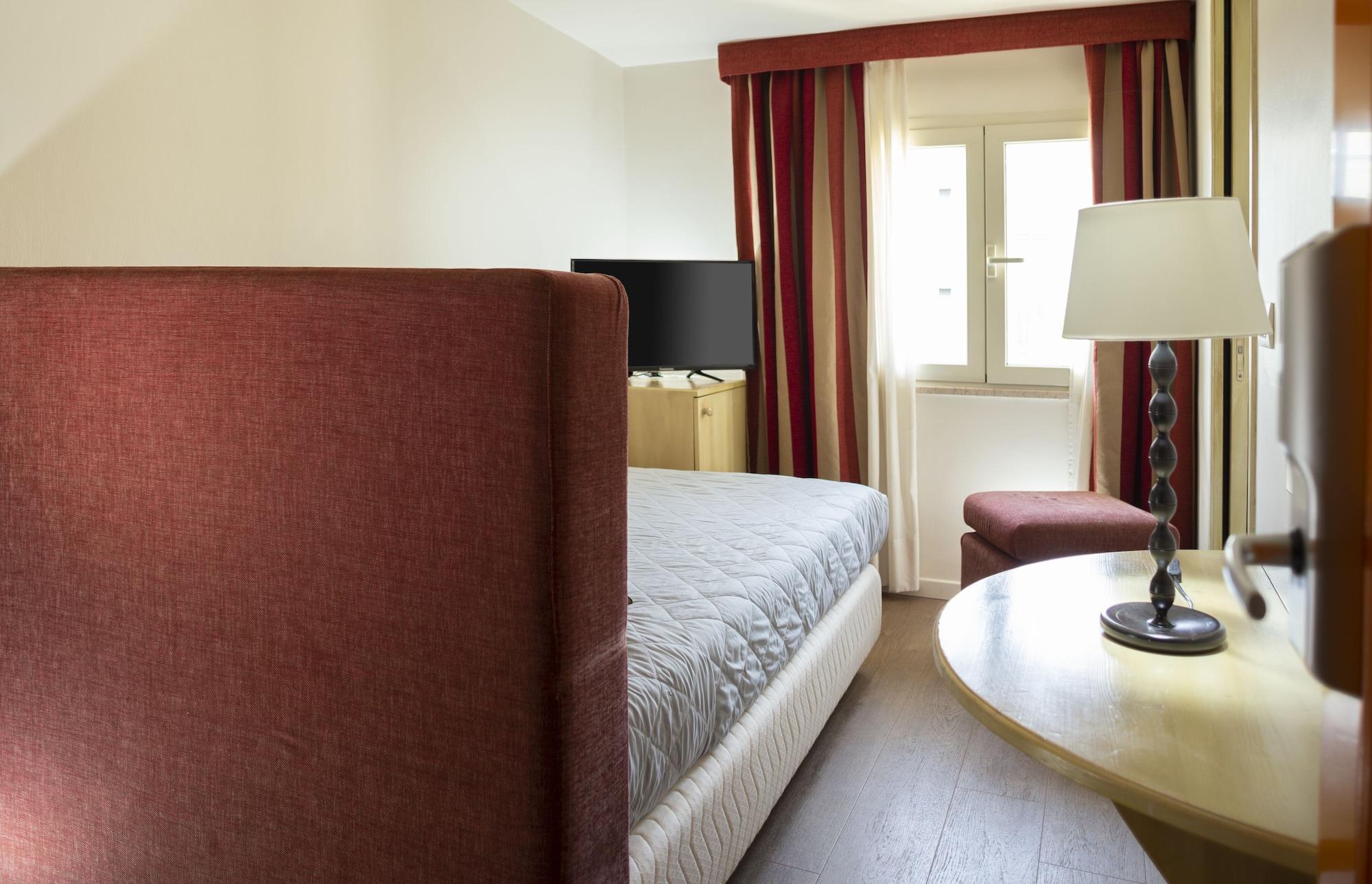 Hotel Lamorosa Rimini Bagian luar foto