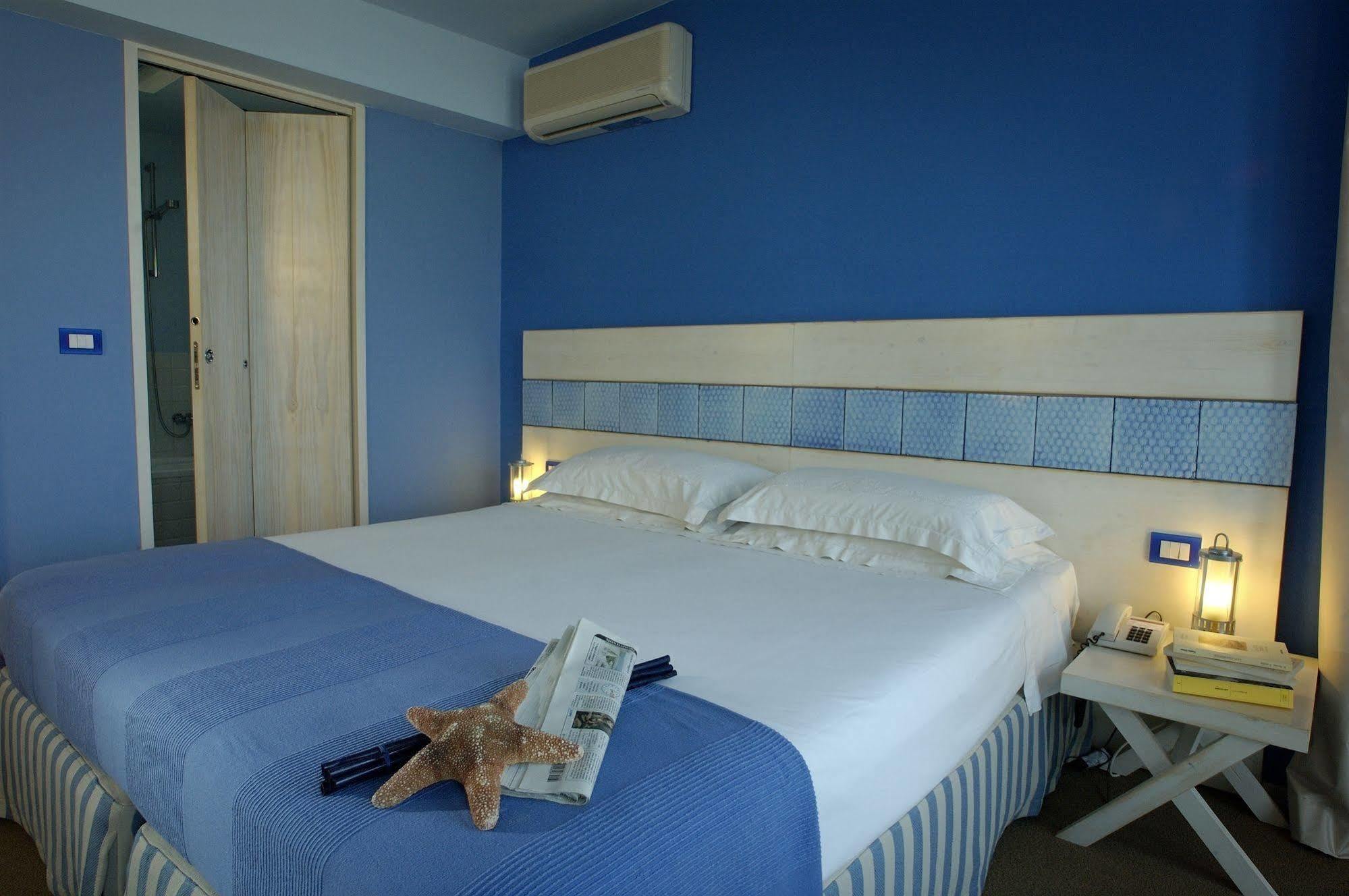 Hotel Lamorosa Rimini Bagian luar foto